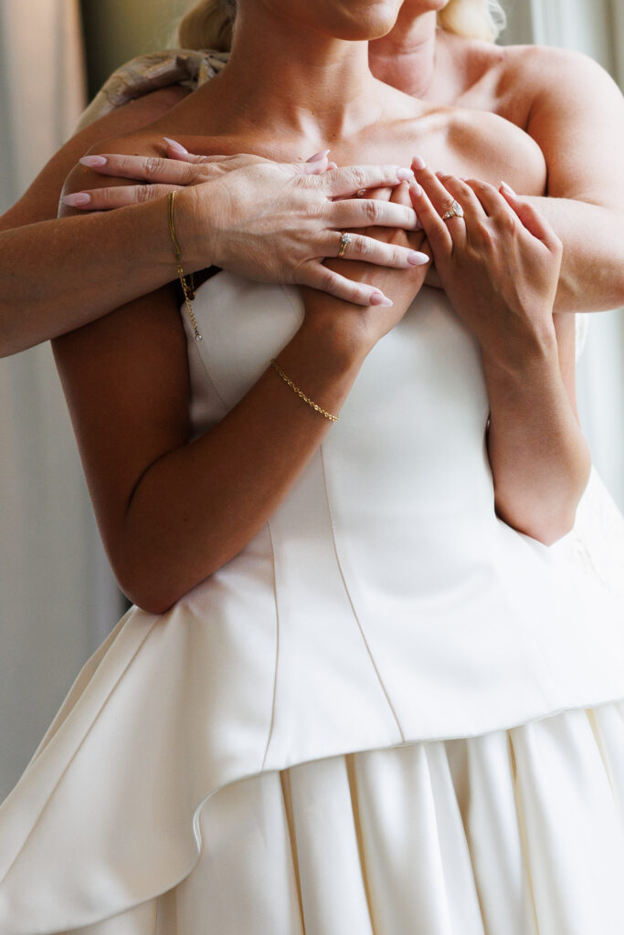 Documentary wedding photography of a bride getting ready in Central Florida